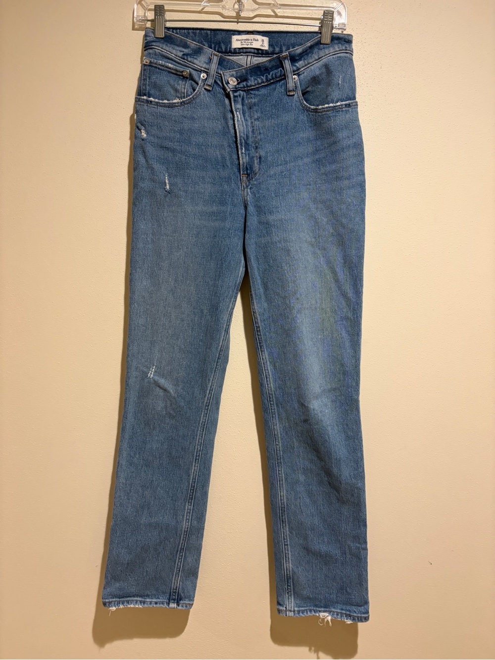 Abercrombie & Fitch The ‘90s Straight Ultra High Rise Jean Crossover Waist 26/2